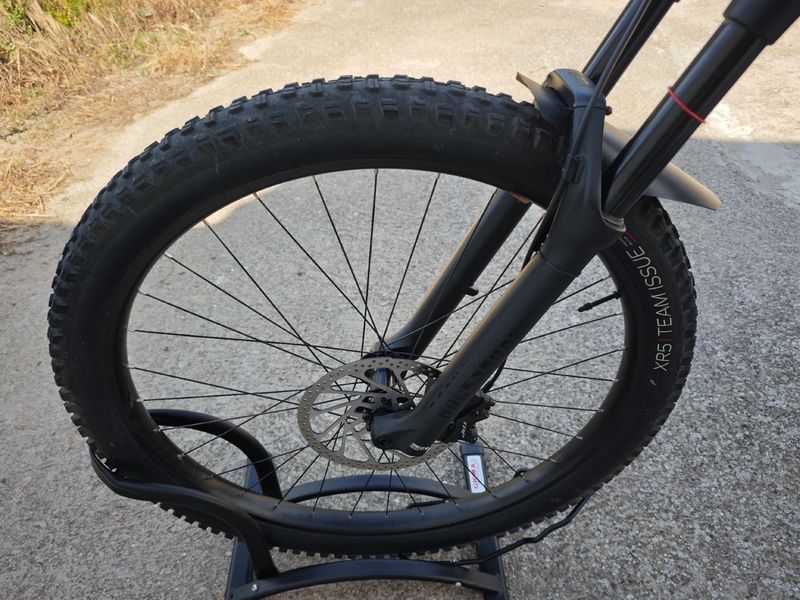 Trek Fuel EXe 9.5 2023 2023 Mountainbike usato, Blu — immagine 7 di 18
