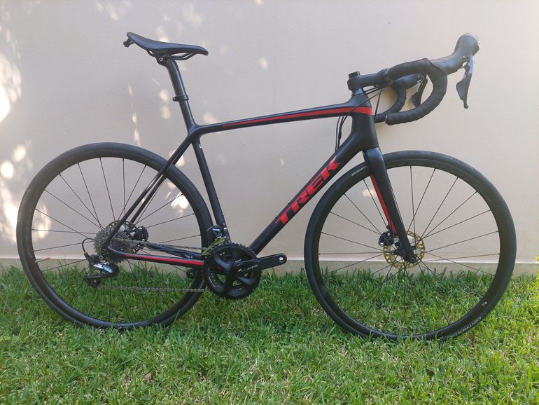 Trek - Emonda SL 5 Disc — 2BX