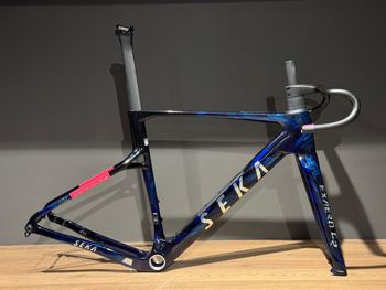 Seka, Exaero Gr Frameset
