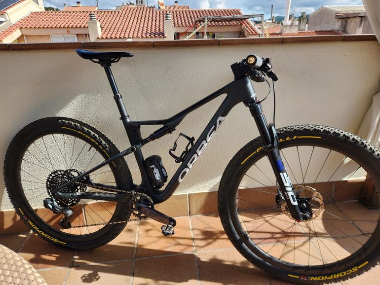 Used Orbea Oiz SRAM GX Eagle 2025 Mountainbike, Schwarz — image 2 of 5