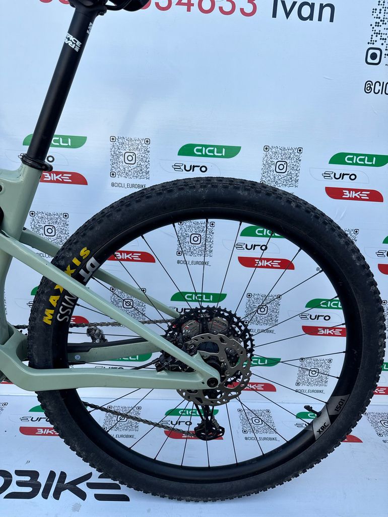 Used Orbea OIZ M10 2022 2022 Mountainbike, Green, 29 — image 20 of 24