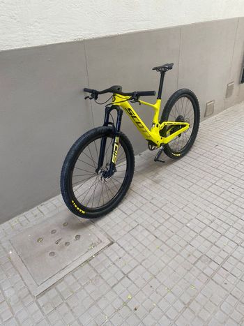 Used Scott Spark 900 EVO 2025 2025 Mountainbike — image 10 of 11