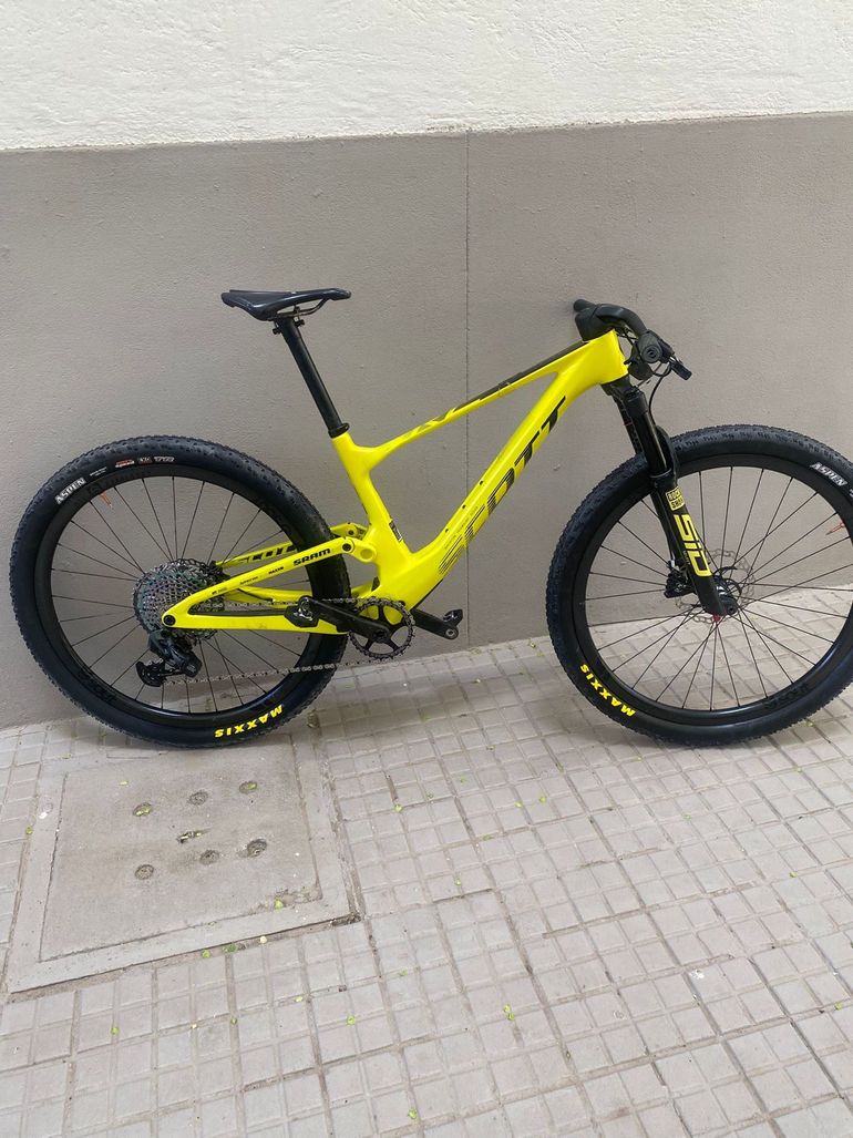 Used Scott Spark 900 EVO 2025 2025 Mountainbike — image 2 of 11