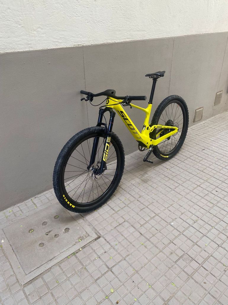 Used Scott Spark 900 EVO 2025 2025 Mountainbike — image 3 of 11