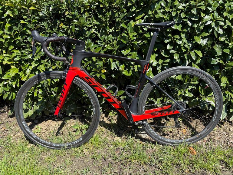 Used Scott Foil Shimano Dura Ace 2017 Road & Gravel, Red — image 2 of 3