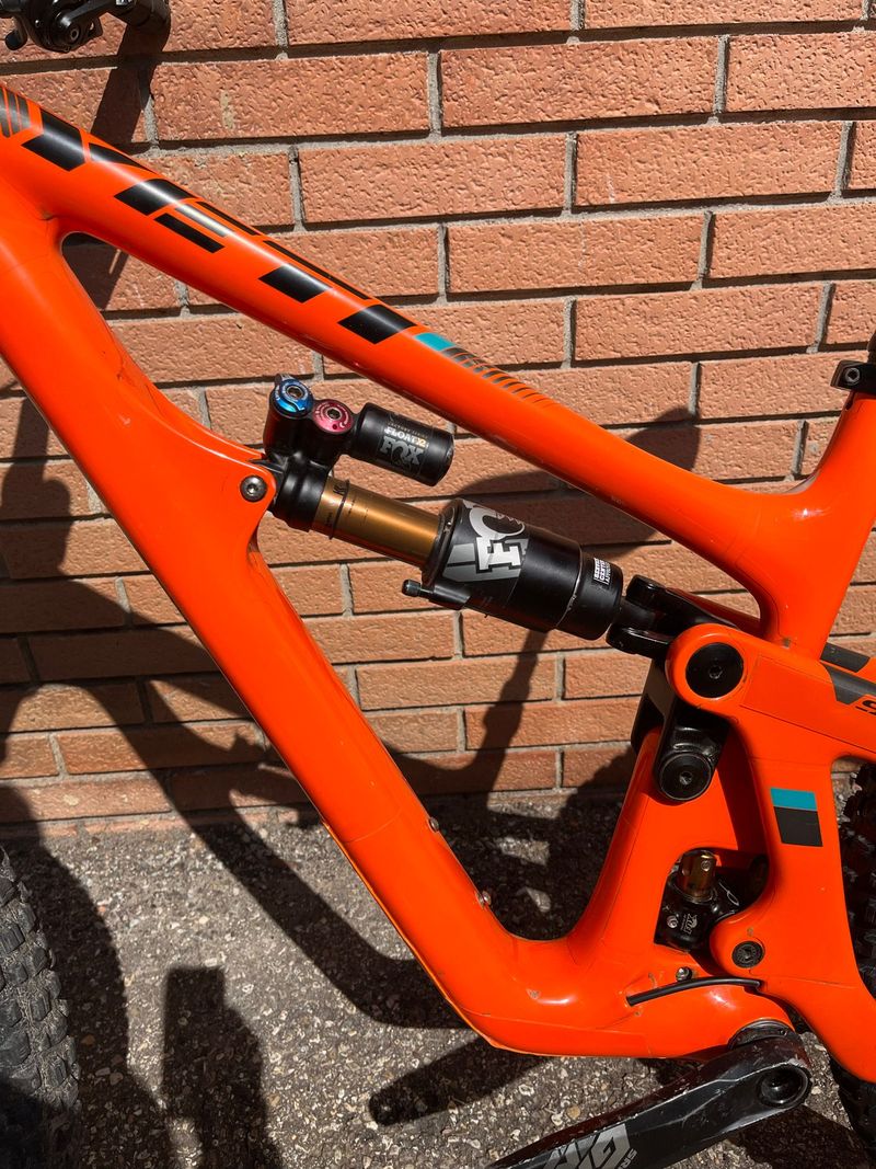Použité Yeti SB150 T2 2023 2023 Mountainbike — obrázek 8 z 9