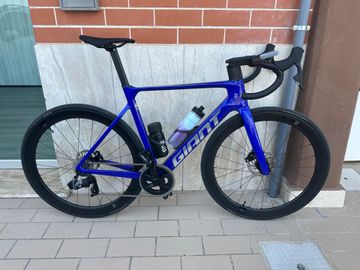 Tweedehands Giant Propel Advanced 1 2024 2024 Road & Gravel — afbeelding 1 van 3