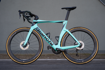 Gebrauchtes Bianchi Oltre Comp Ultegra Di2 2023 2023 Road & Gravel, Blau — Bild 2 von 16