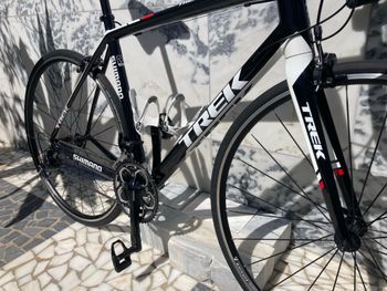 Used Trek Madone 2.1 H2 Compact 2015 2015 Road & Gravel, Black — image 6 of 6