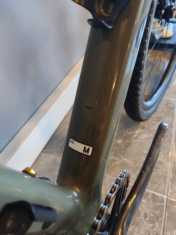 Used Canyon Grizl SRAM Rival 2024 Road & Gravel, Green — image 4 of 10