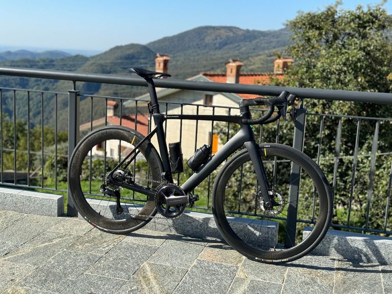 Used Salvador Salvador Custom Shimano Ultegra Di2 2023 Road & Gravel — image 1 of 4