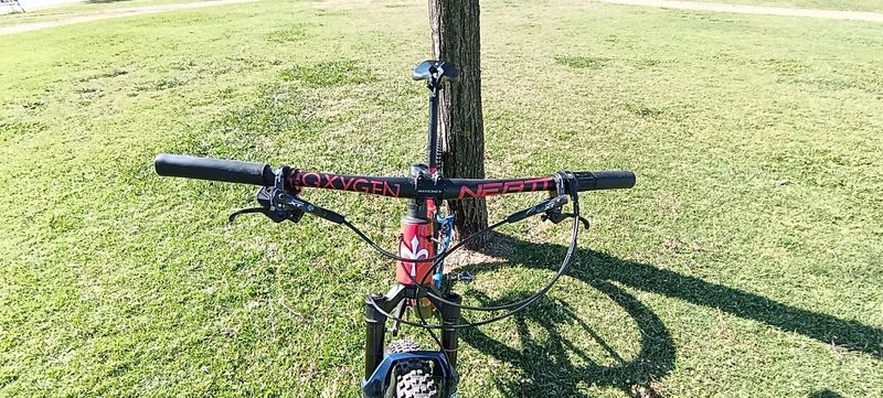 Used Wilier SLR 2025 Mountainbike, Red, 29 — image 2 of 31