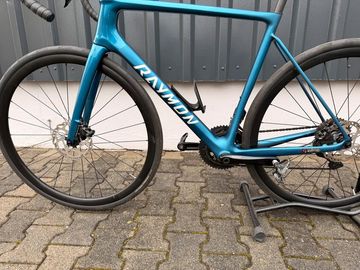 Used Raymon Custom Shimano 105 Di2 2025 Road & Gravel, Blue — image 7 of 13
