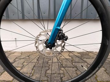 Used Raymon Custom Shimano 105 Di2 2025 Road & Gravel, Blue — image 4 of 13