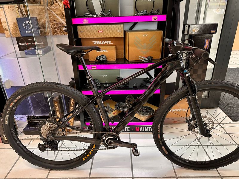 Trek Procaliber 9.8 2023 2023 Mountainbike d'occasion — image 1 sur 7