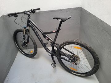 Specialized Stumpjumper FSR Comp 29 2012 2012 Mountainbike usato, Nero — immagine 2 di 6