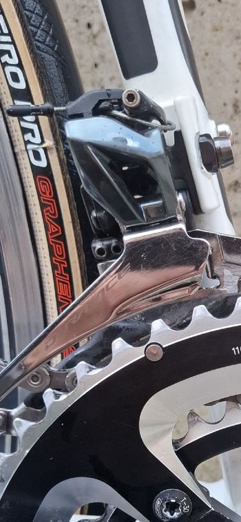 Used Cannondale CAAD12 Shimano Dura Ace 2017 Road & Gravel, White — image 8 of 9