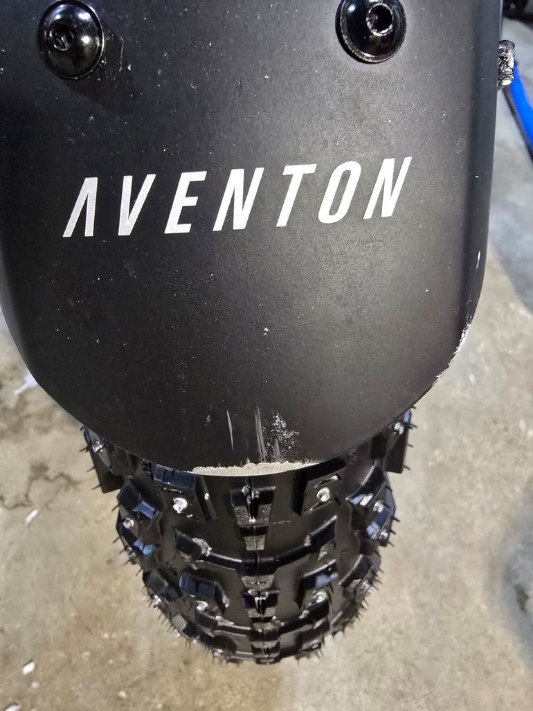 Used Aventon Aventure 2025 Urban, Light Gray — image 7 of 7
