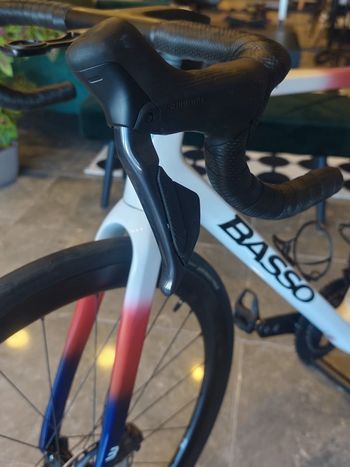 Used Basso Astra Shimano Ultegra Di2 2025 Road & Gravel, White — image 4 of 8