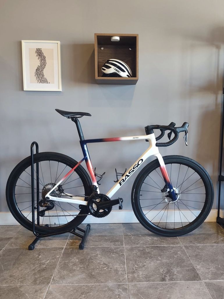 Used Basso Astra Shimano Ultegra Di2 2025 Road & Gravel, White — image 1 of 8
