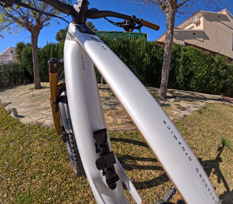 Orbea WILD M-TEAM 20mph 2025 2025 Mountainbike de segunda mano, Blanco — imagen 3 de 5