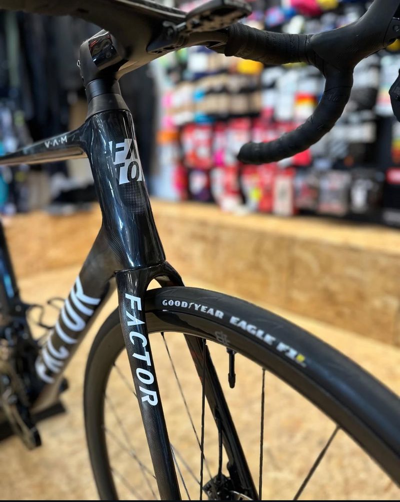 Used Factor O2 VAM - Frameset Premium 2025 Frameset 2025 Road & Gravel, Black — image 2 of 3