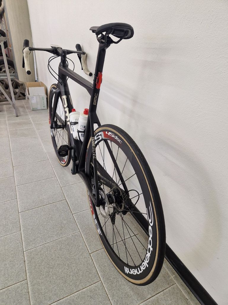 Used BMC Teammachine SLR02 DISC THREE 2020 2020 Road & Gravel — image 3 of 6