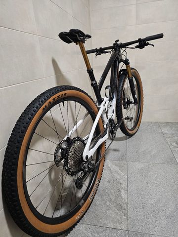 Gebrauchtes Giant Anthem Shimano XTR 2024 Mountainbike, Schwarz — Bild 3 von 12