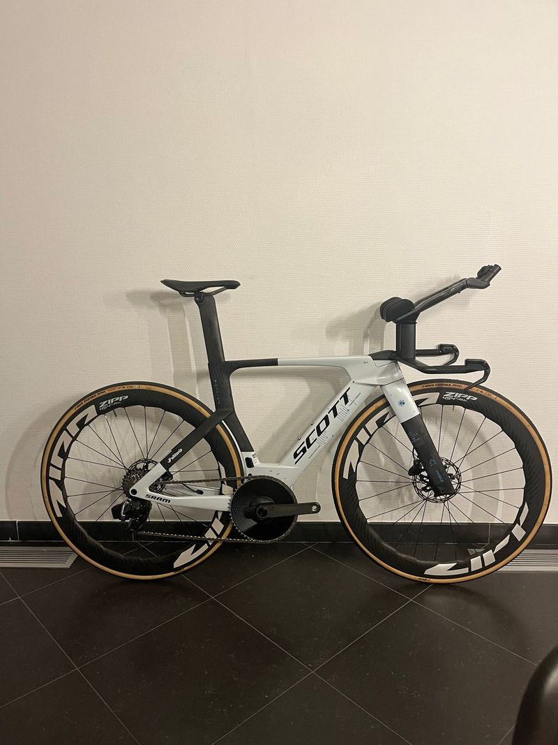 Scott Plasma SRAM Red eTap AXS 2026 Road & Gravel usato