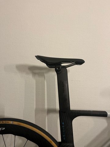 Used Scott Plasma SRAM Red eTap AXS 2026 Road & Gravel, White — image 7 of 10
