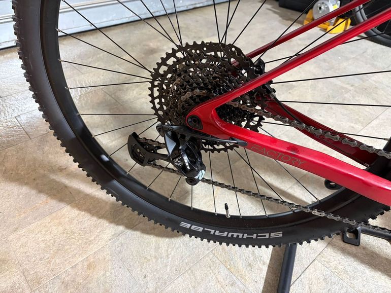 Used Megamo FACTORY 15 2024 2024 Mountainbike, Red, 29 — image 6 of 7