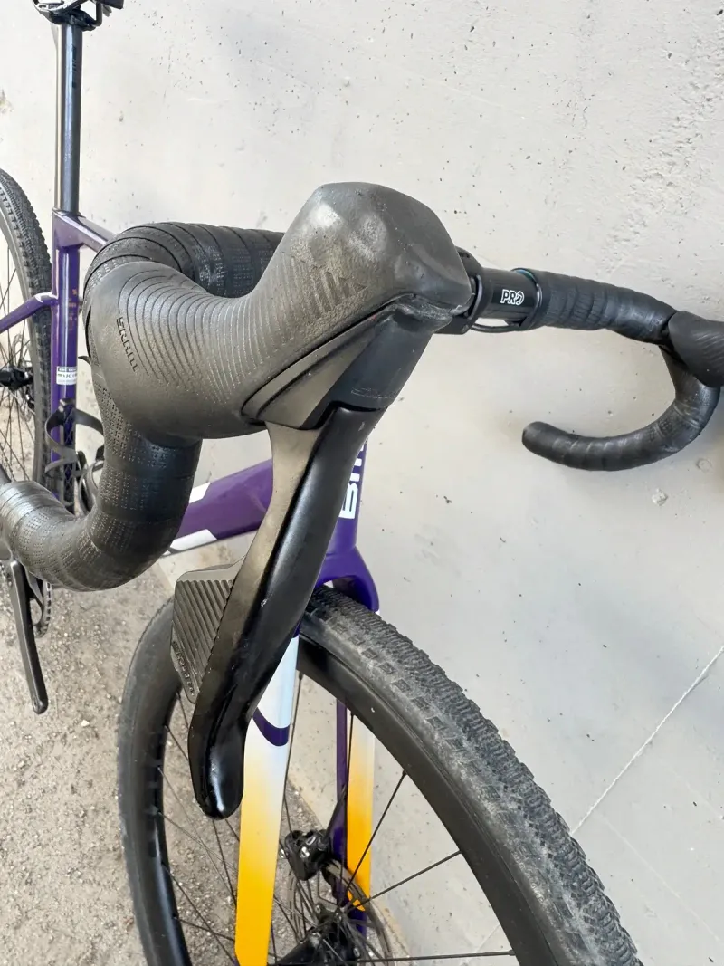 BMC Kaius 01 Three 2025 Road & Gravel de segunda mano, Morado — imagen 7 de 14