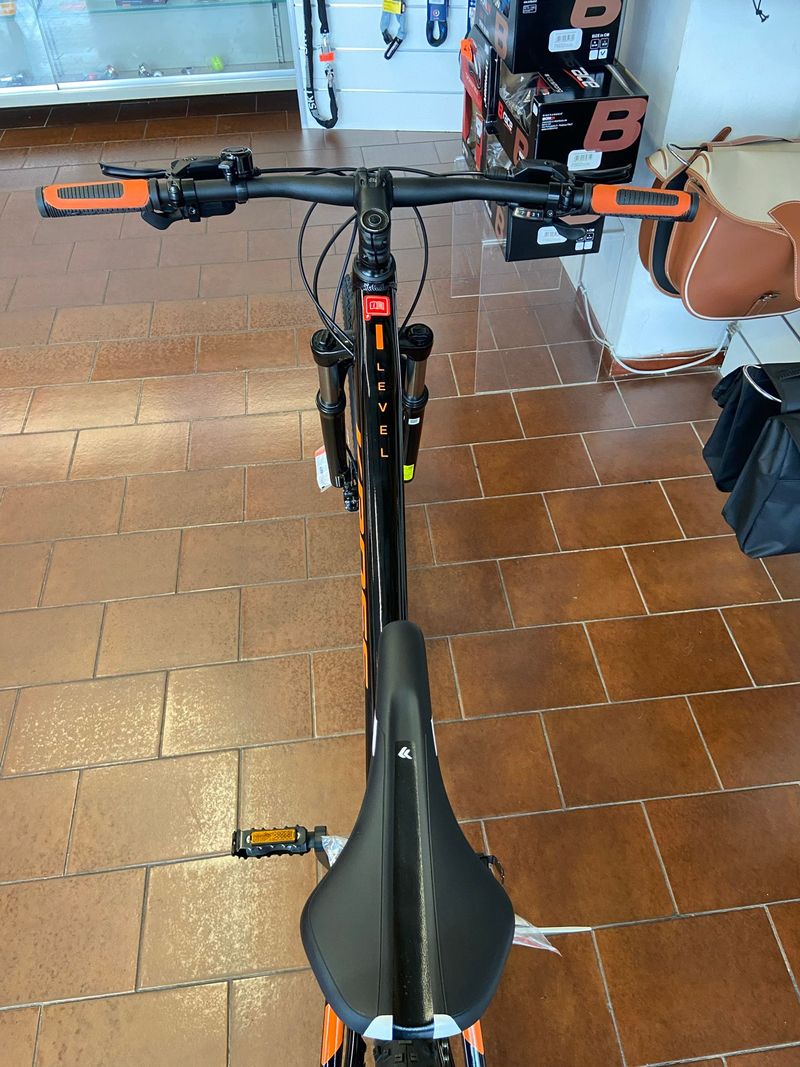 Used Kross Level 1.0 PW 2022 2022 Mountainbike, Black, 29 — image 8 of 8