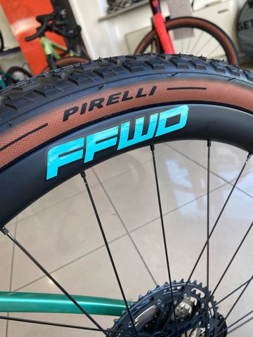 Brugt Bianchi Arcadex Shimano GRX Di2 2026 Road & Gravel — billede 9 af 9