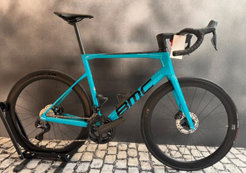 Used BMC Teammachine SLR01 THREE 2023 2023 Road & Gravel — image 1 of 3