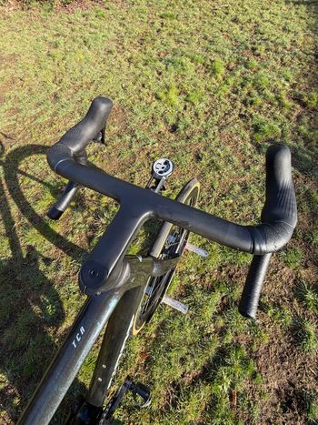 Used Giant Tcr Shimano Dura Ace Di2 2025 Road & Gravel, Green — image 5 of 5