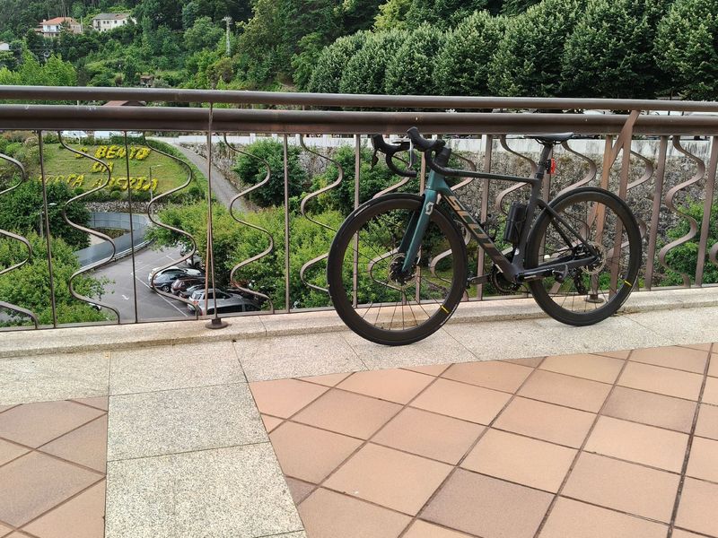 Brugt Scott Addict RC 20 2024 2024 Road & Gravel — billede 1 af 8