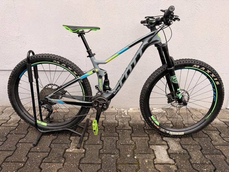 Used Scott Spark Shimano Deore XT 2017 Mountainbike, Hellgrau — image 1 of 12