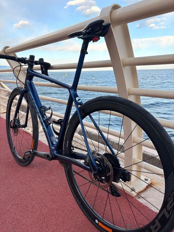 Used Giant Giant TCR Advanced SL 1 Disc 2021 Road & Gravel — image 3 of 11