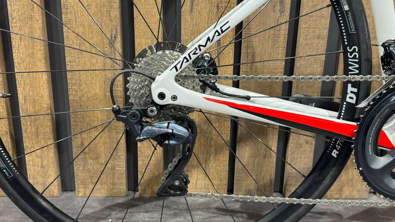 Used Specialized Men's Tarmac Disc Comp 2020 2020 Road & Gravel — image 3 of 14