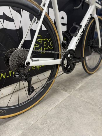 Used Orbea ORCA M10iLTD PWR 2025 2025 Road & Gravel, Blanco — image 6 of 6
