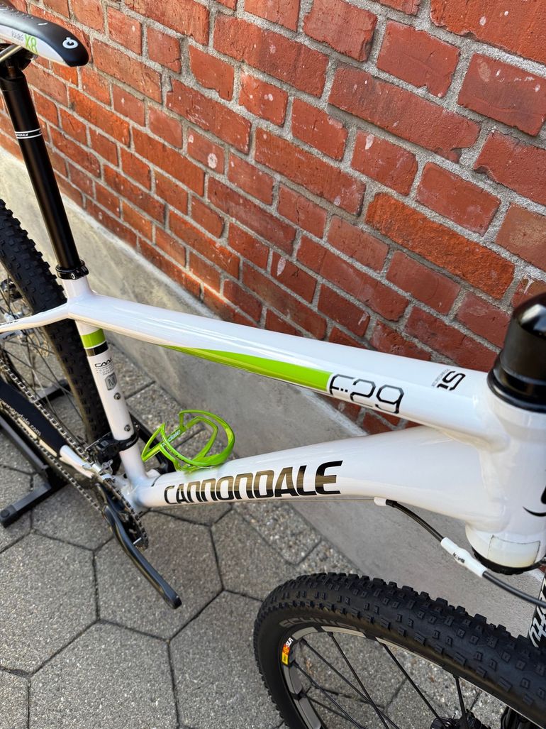 Used Cannondale F29 SRAM X9 2017 Mountainbike, White — image 8 of 14