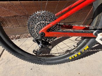 Used Specialized Epic EVO Expert 2021 2021 Mountainbike, Orange, 29 — image 11 of 14
