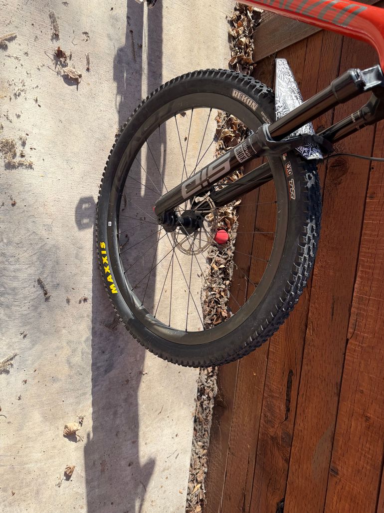 Used Specialized Epic EVO Expert 2021 2021 Mountainbike, Orange, 29 — image 4 of 14