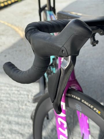 Käytetty Factor OSTRO VAM 2022 2022 Road & Gravel — kuva 3 / 3