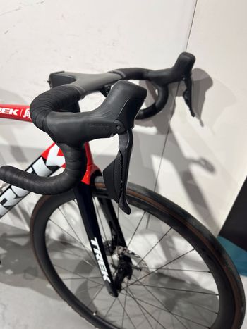 Used Trek Émonda SLR 7 2022 2022 Road & Gravel, Blau — image 15 of 19