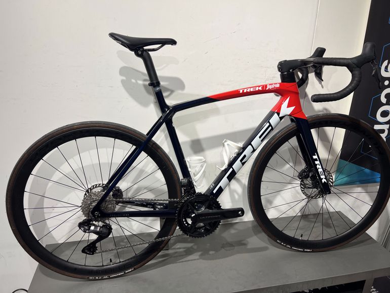Used Trek Émonda SLR 7 2022 2022 Road & Gravel, Blau — image 19 of 19
