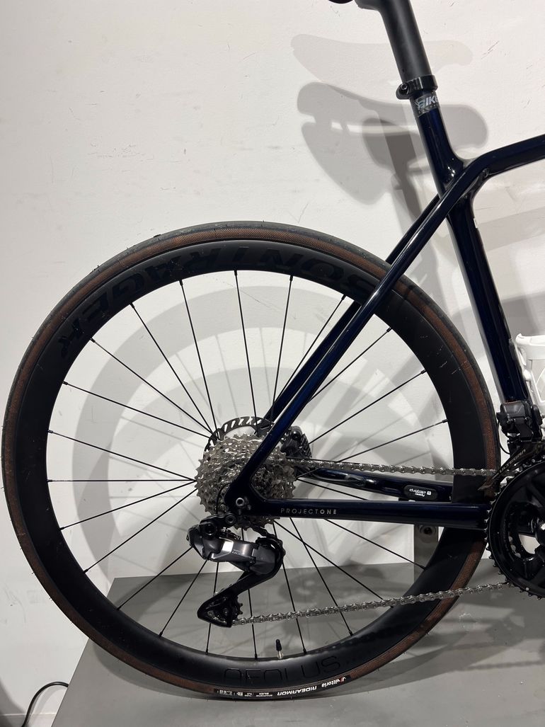 Used Trek Émonda SLR 7 2022 2022 Road & Gravel, Blau — image 18 of 19
