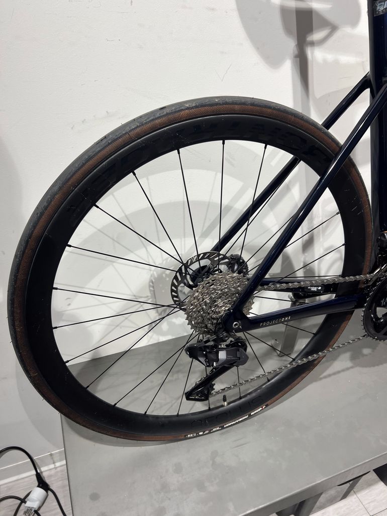 Used Trek Émonda SLR 7 2022 2022 Road & Gravel, Blau — image 12 of 19
