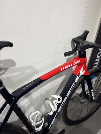 Used Trek Émonda SLR 7 2022 2022 Road & Gravel, Blau — image 10 of 19